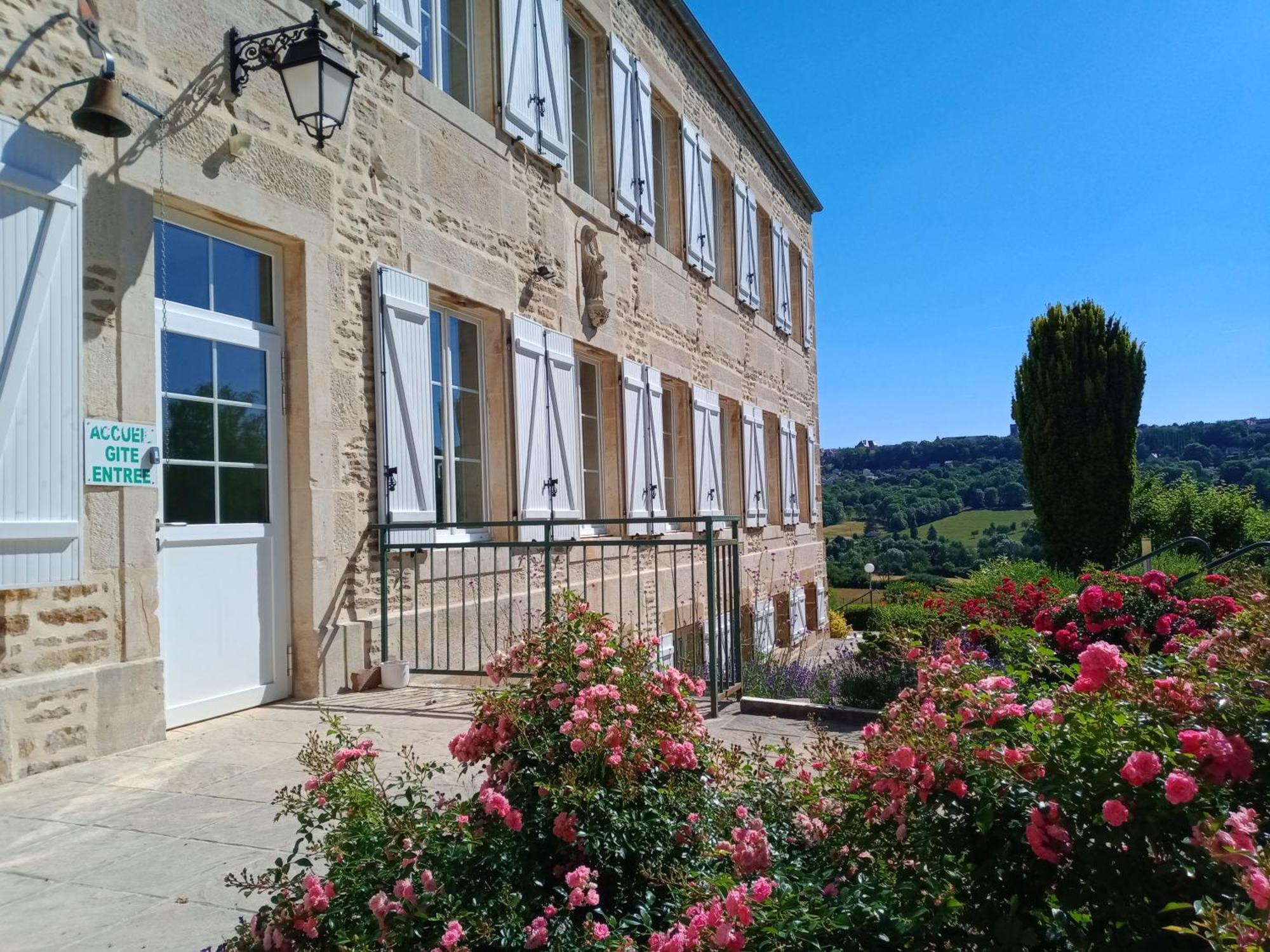 Domaine Ferme Sainte Anne Hotel Лангр Екстериор снимка